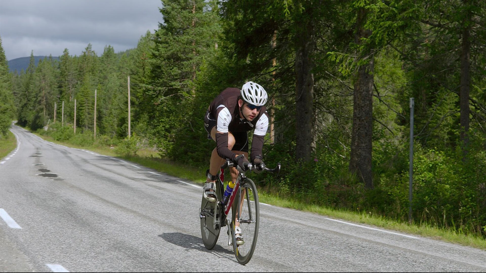 开云app下载-战胜自我：车手面对失败的坚韧心态，关于车手的励志语录